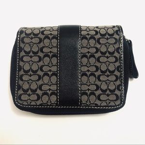 Coach Wallet 3” X 4” perfect owned condition Canvas